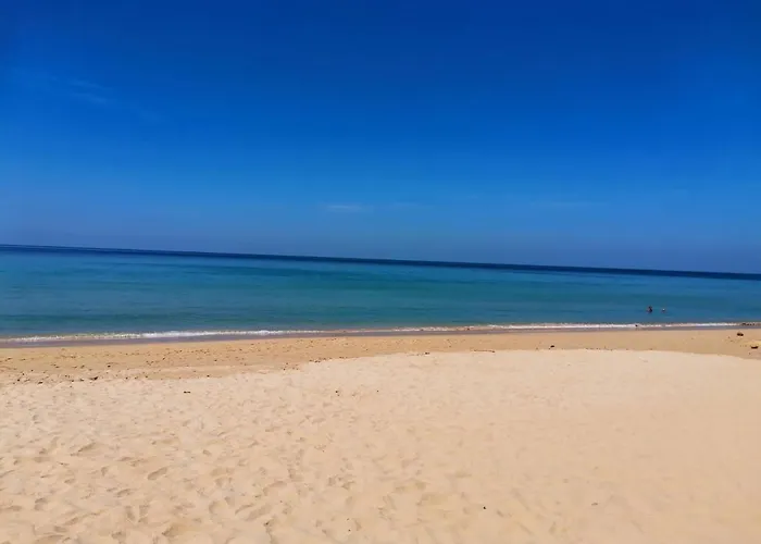 Aromdee At Naithon Beach